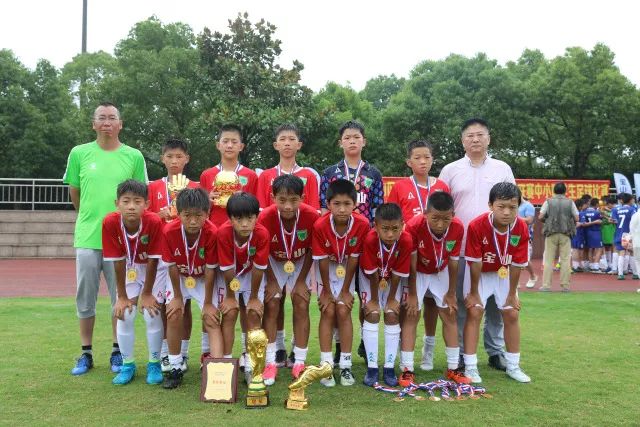 C罗：把进球和胜利送给球迷、俱乐部和我的球迷